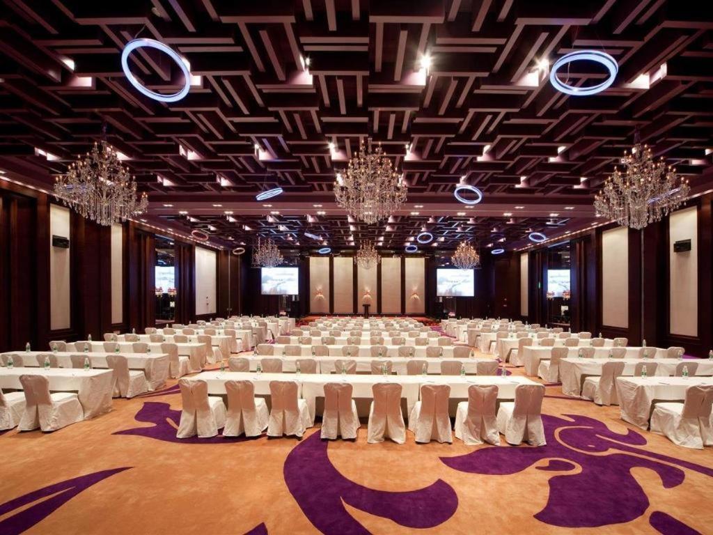 Guangzhou Carat Hotel Εξωτερικό φωτογραφία