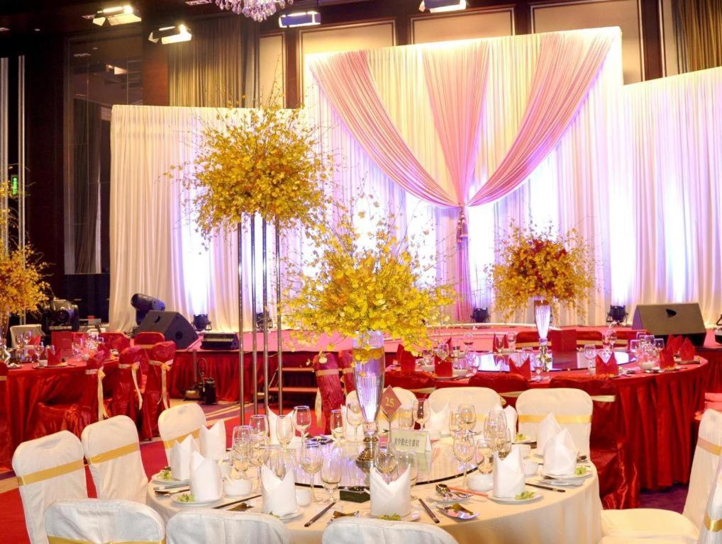 Guangzhou Carat Hotel Εξωτερικό φωτογραφία