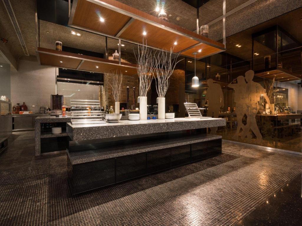 Guangzhou Carat Hotel Εξωτερικό φωτογραφία